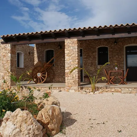 Сasa de vacaciones Dammusi Lampedusazzurra Lampedusa